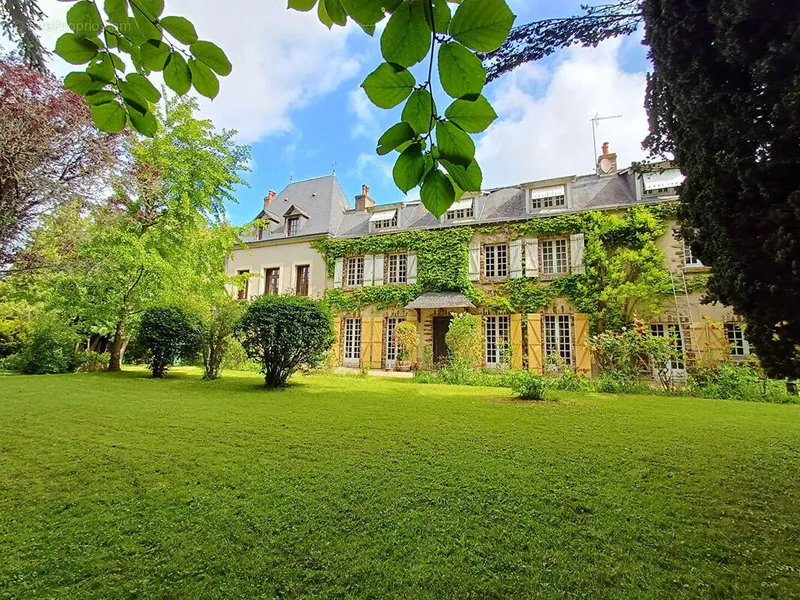 Photo Maison à Maisoncelles-Du-Maine au prix de 385 000€
