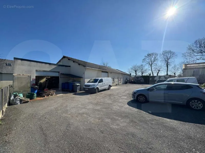 Photo Autres à Laille au prix de 321 000€