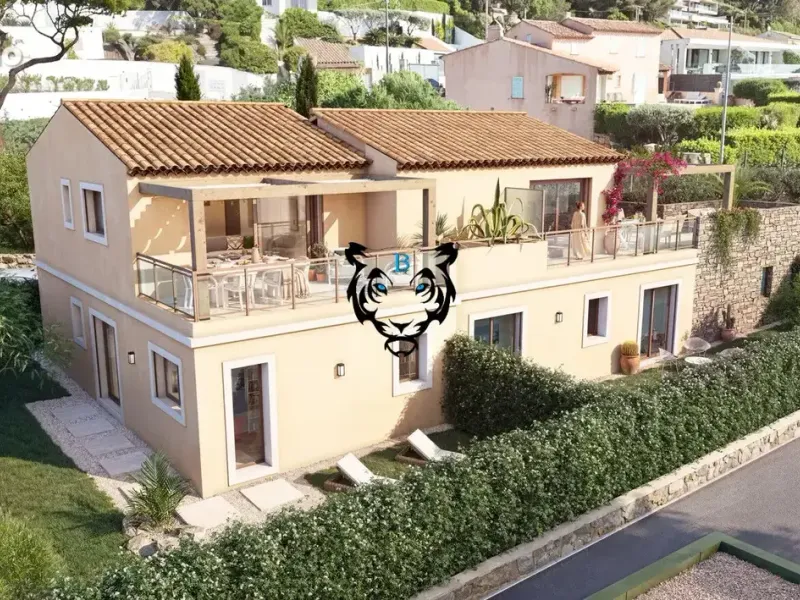 Photo Maison à Les Issambres au prix de 1 150 000€