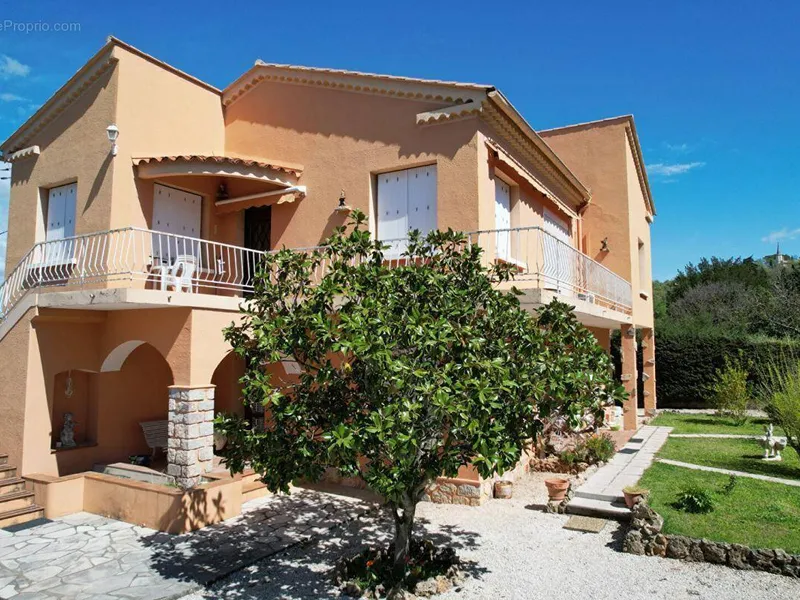 Photo Maison à Brignoles au prix de 550 000€