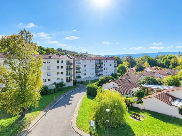 Photo Appartement à Gelos au prix de 136 000€