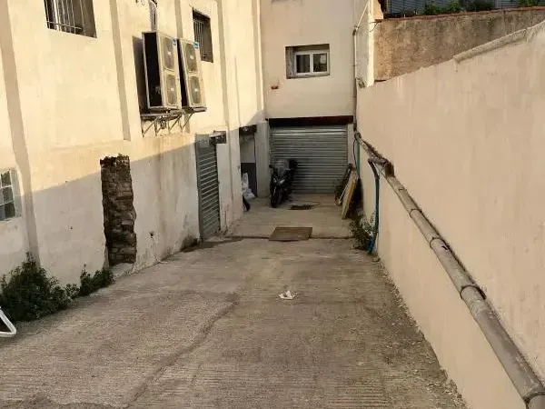 Photo Commerce à Marseille-10e au prix de 790 000€