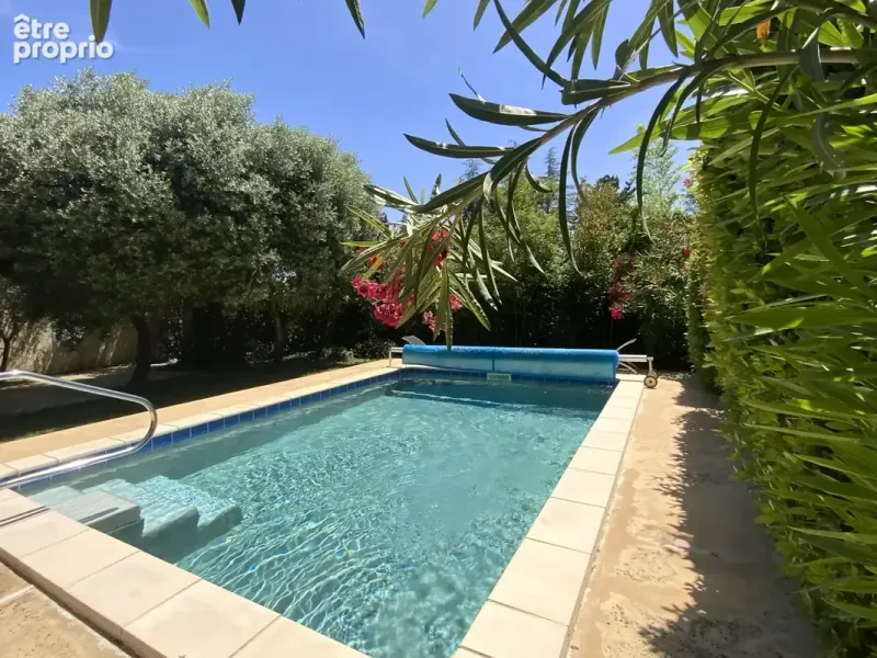 Photo Maison à Uzes au prix de 475 000€