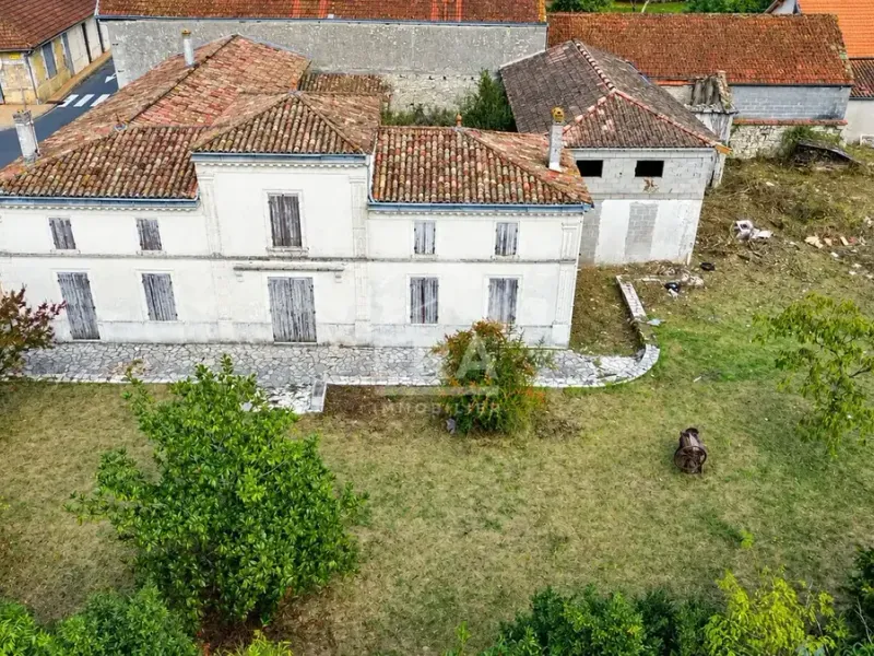 Photo Maison à Saint-Christoly-De-Blaye au prix de 212 000€