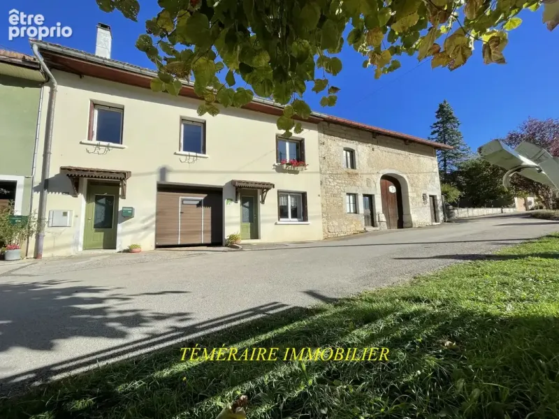 Photo Maison à Entre-Deux-Monts au prix de 290 000€