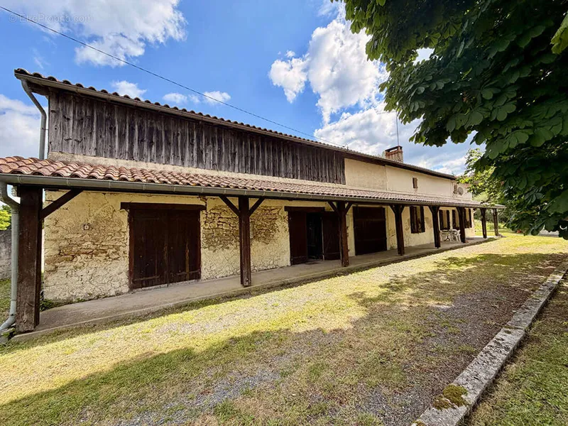Photo Maison à Balizac au prix de 208 000€
