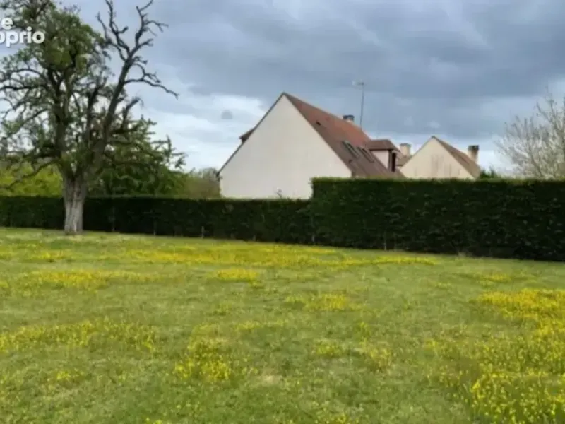 Photo Terrain à Ballancourt-Sur-Essonne au prix de 135 000€