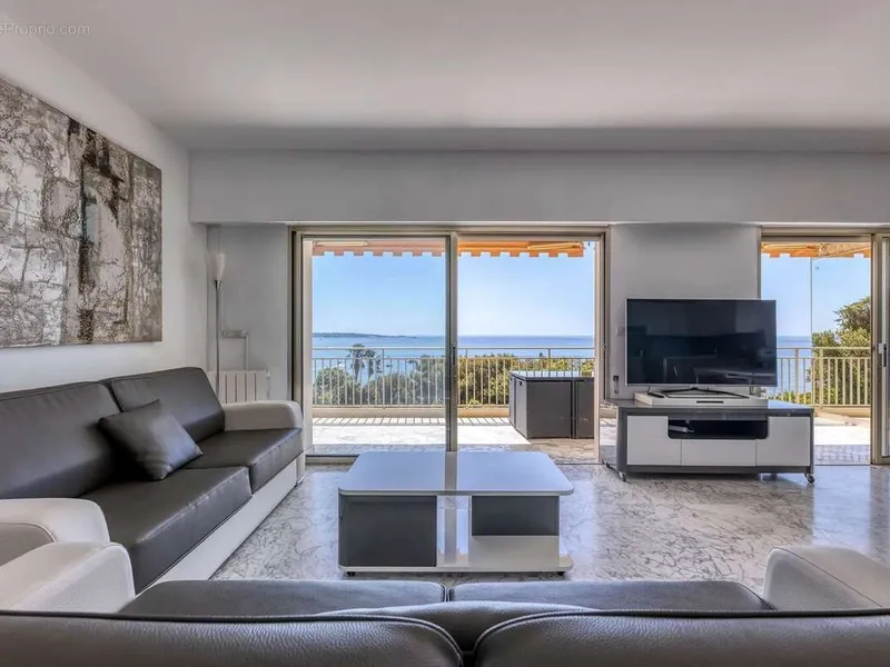 Photo Appartement à Vallauris au prix de 699 000€