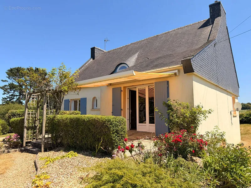 Photo Maison à Plougonven au prix de 221 550€