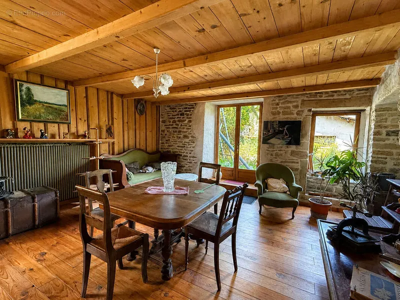 Photo Maison à Orve au prix de 169 000€