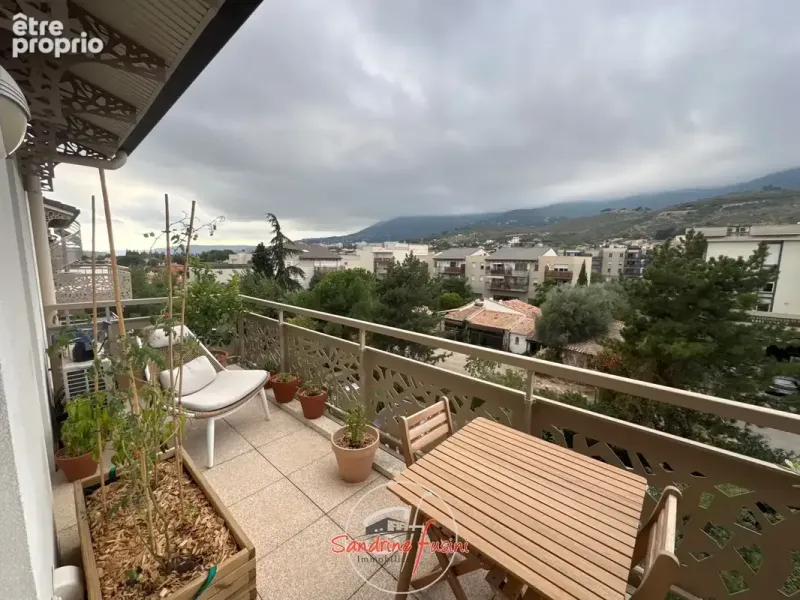 Photo Appartement à Carros au prix de 210 000€