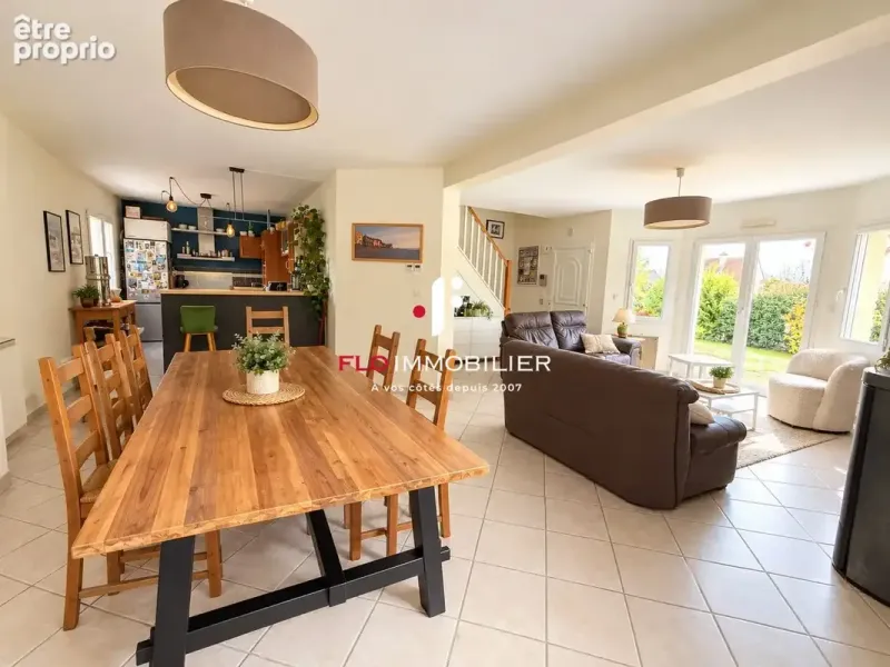 Photo Maison à Ifs au prix de 349 000€