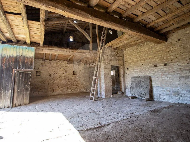Photo Autres à Vermenton au prix de 38 000€