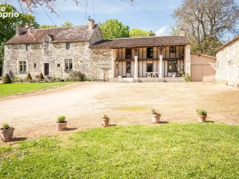 Photo Maison à Thurageau au prix de 495 000€