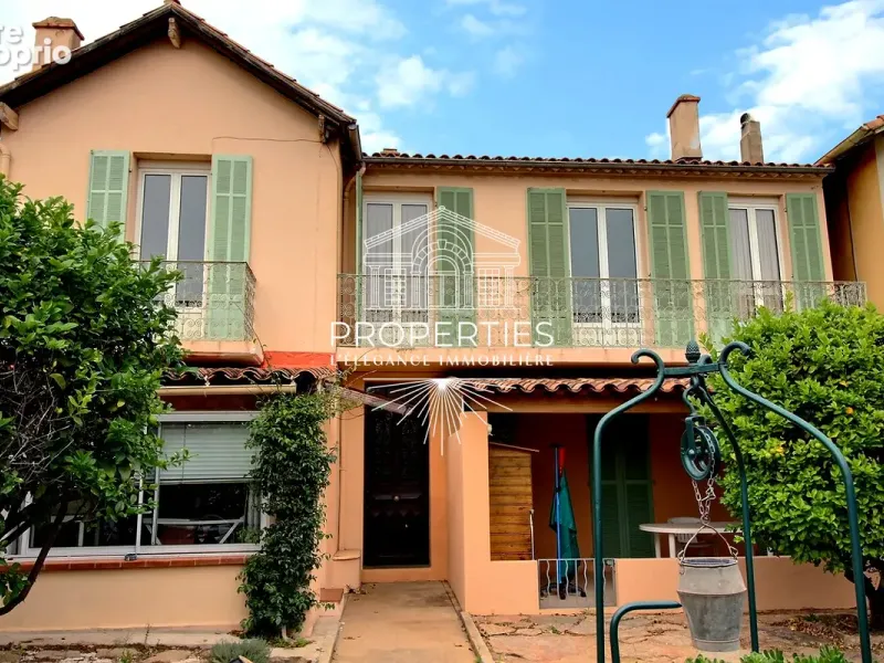 Photo Appartement à Le Lavandou au prix de 462 000€