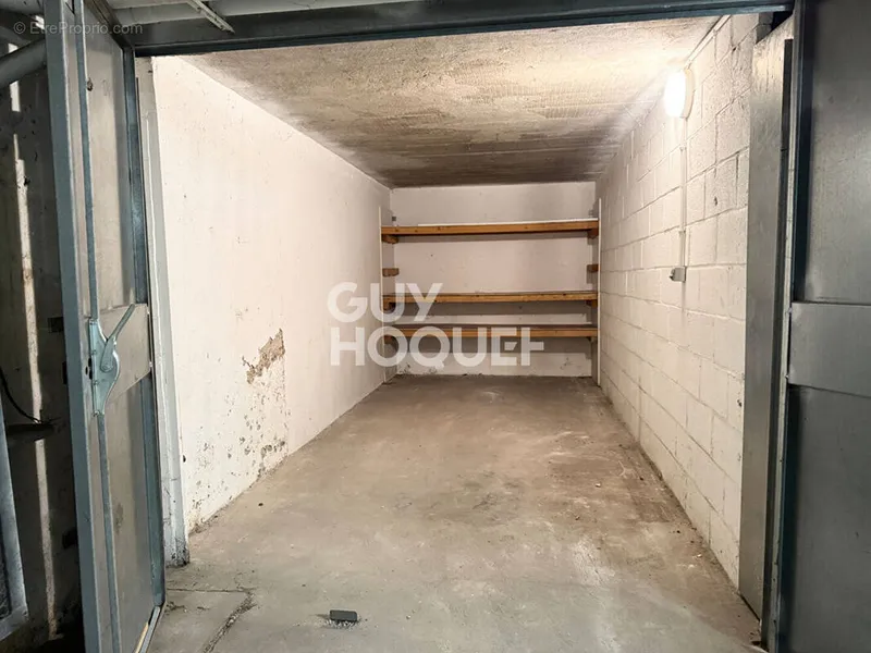 Photo Parking à Gentilly au prix de 16 500€