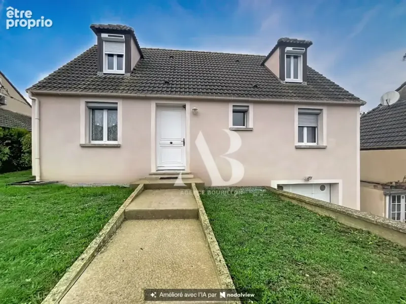 Photo Maison à Clos-Fontaine au prix de 270 000€