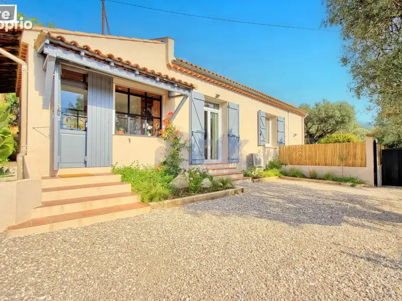 Photo Maison à Le Revest-Les-Eaux au prix de 465 000€