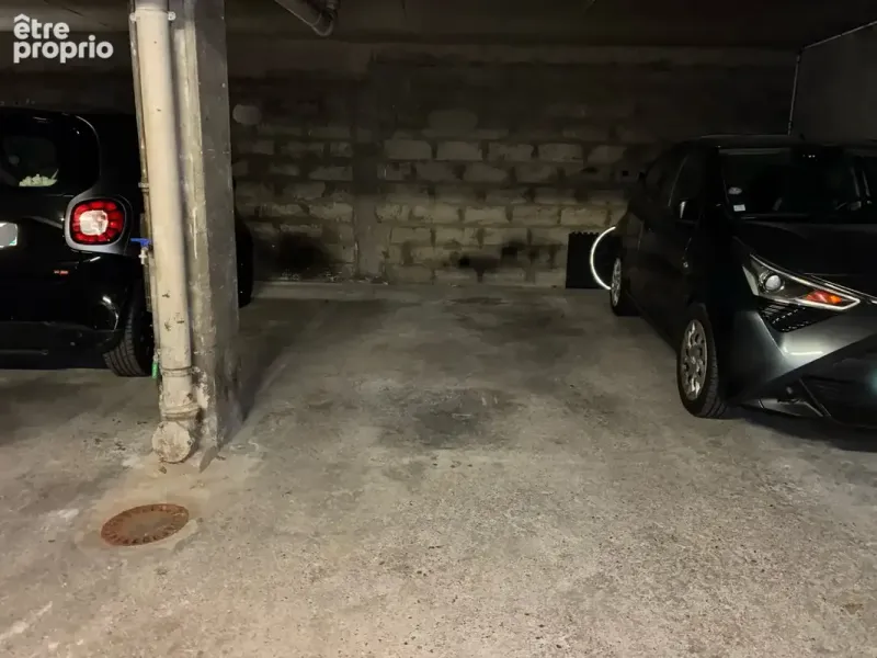 Photo Parking à Paris-11e au prix de 14 500€