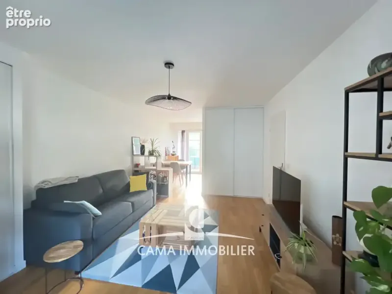 Photo Appartement à Buc au prix de 459 000€