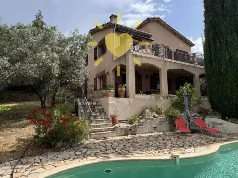 Photo Maison à Claviers au prix de 525 000€