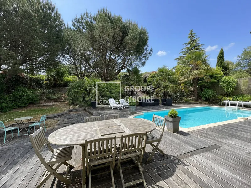 Photo Maison à Bruz au prix de 441 000€