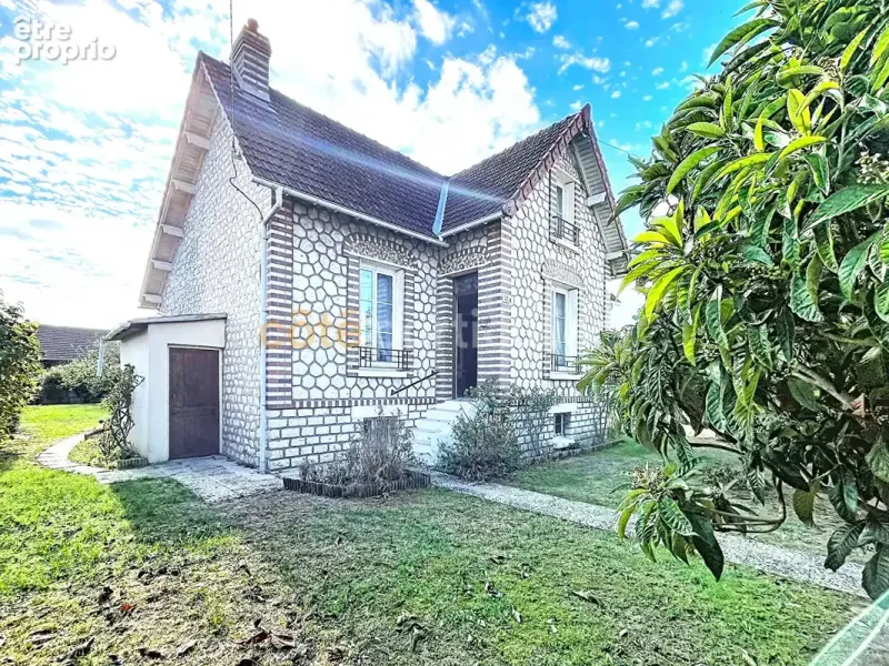 Photo Maison à Villemandeur au prix de 177 990€