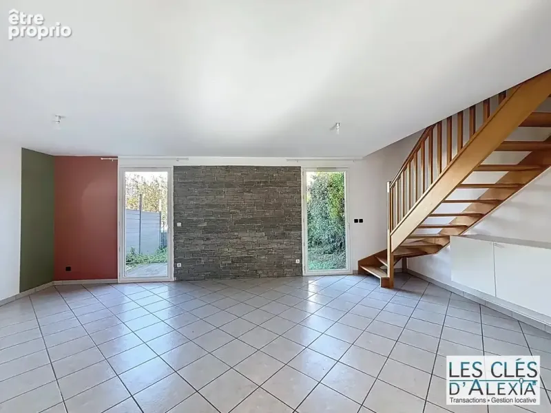 Photo Maison à Echalas au prix de 275 000€