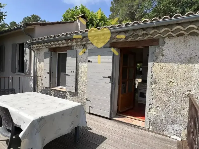 Photo Maison à Claviers au prix de 430 500€