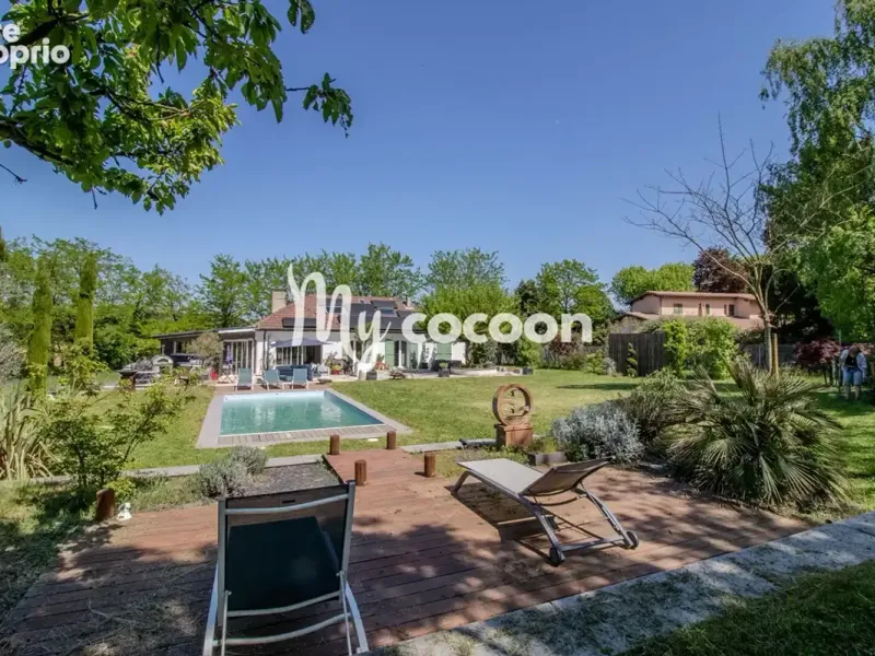Photo Maison à Fontaines-Saint-Martin au prix de 840 000€