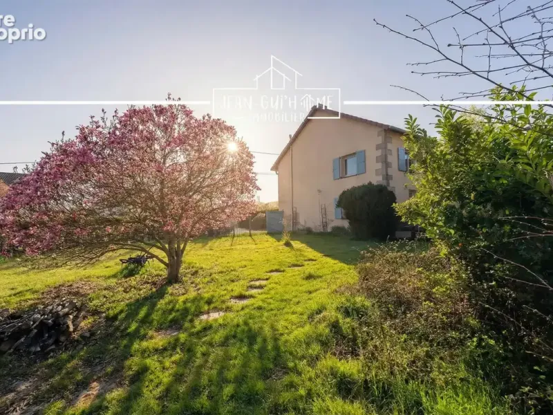 Photo Maison à Hadol au prix de 315 000€