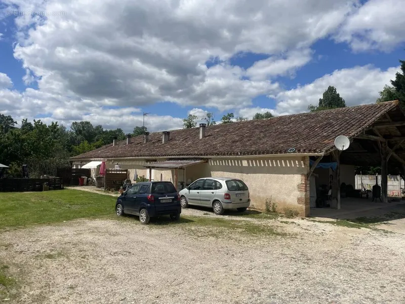 Photo Maison à Sainte-Livrade-Sur-Lot au prix de 199 900€