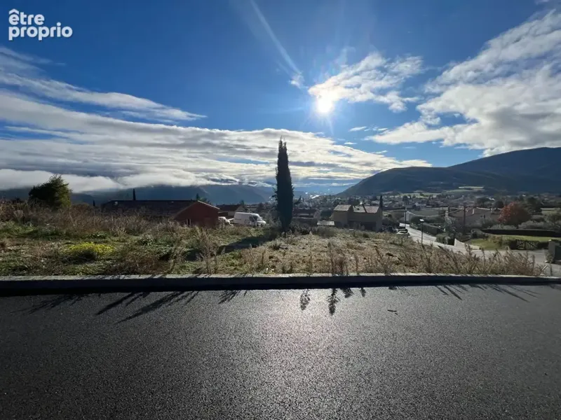 Photo Terrain à Sisteron au prix de 105 000€