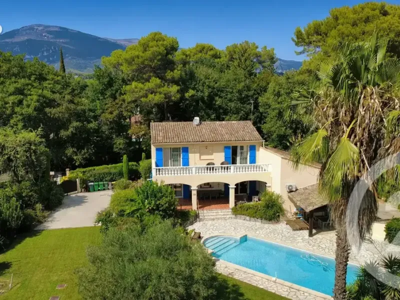 Photo Maison à Roquefort-Les-Pins au prix de 1 240 000€