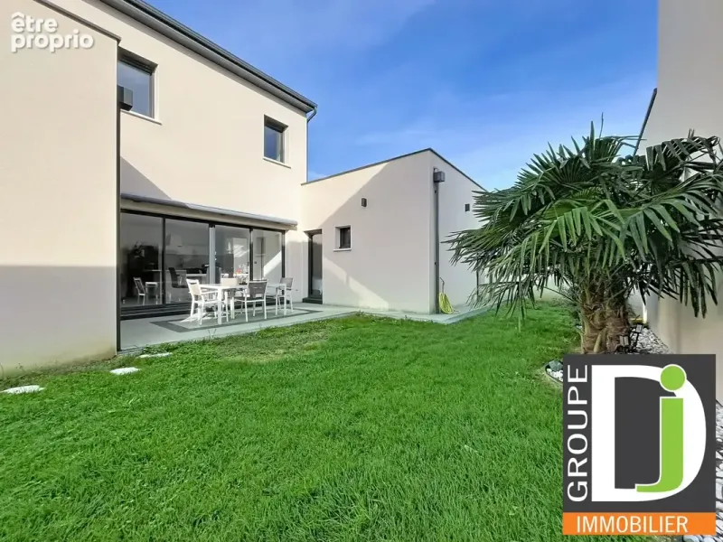 Photo Maison à Valence au prix de 319 000€