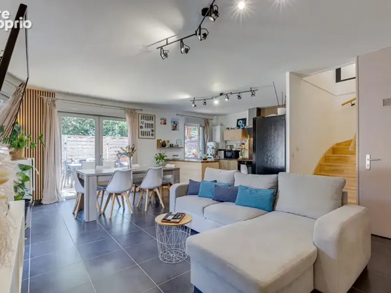 Photo Appartement à Bons-En-Chablais au prix de 380 000€
