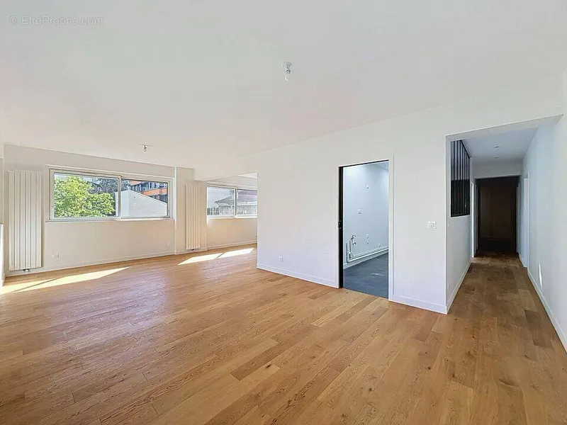 Photo Appartement à Suresnes au prix de 745 000€