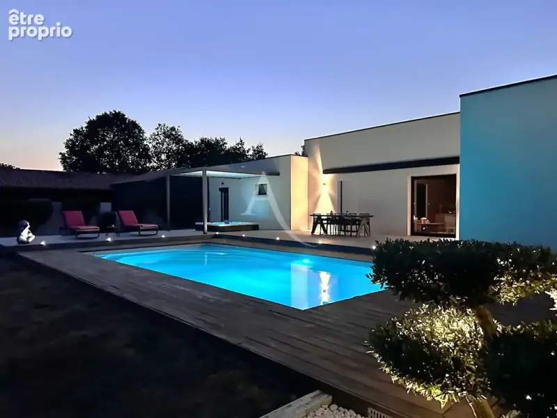 Photo Maison à Le Girouard au prix de 499 000€