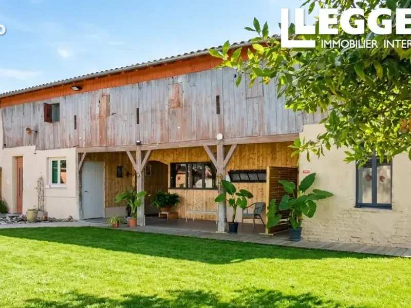 Photo Commerce à Le Mas-D'agenais au prix de 233 795€