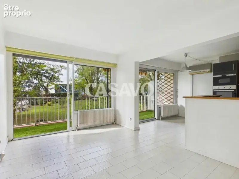 Photo Appartement à Sainte-Foy-Les-Lyon au prix de 333 000€