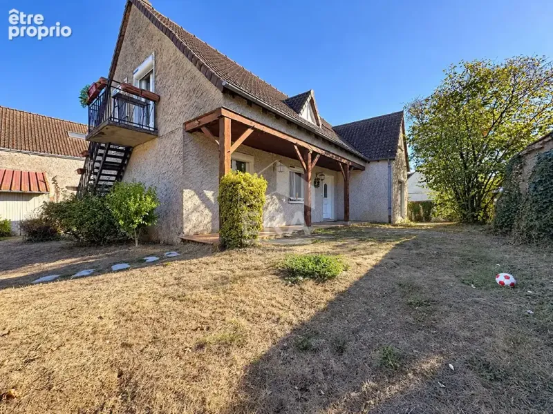 Photo Maison à Brieres-Les-Scelles au prix de 340 000€