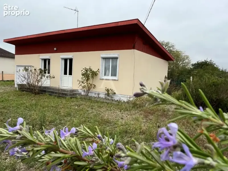 Photo Maison à La Guerche-Sur-L'aubois au prix de 78 500€