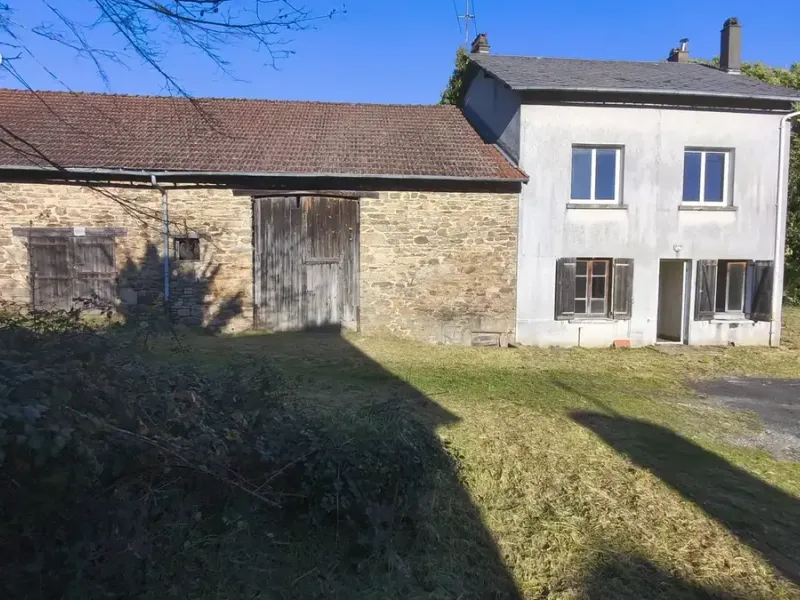 Photo Maison à Sainte-Anne-Saint-Priest au prix de 66 000€