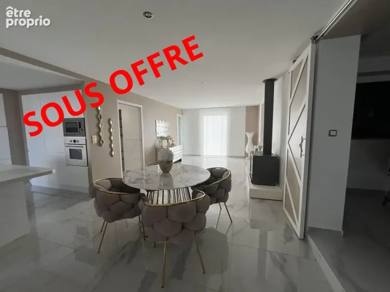 Photo Maison à Saint-Lambert-La-Potherie au prix de 370 000€