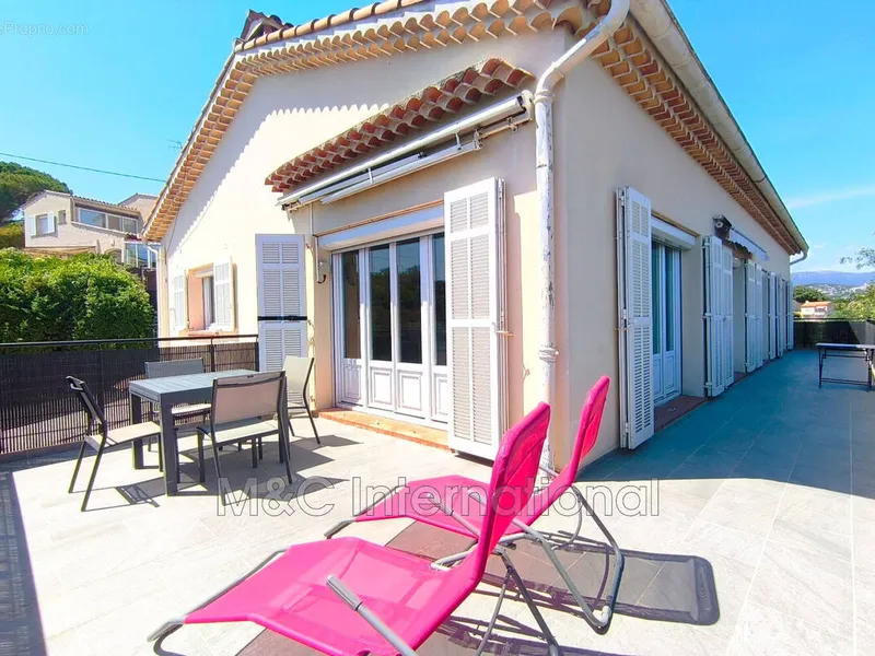 Photo Maison à Cagnes-Sur-Mer au prix de 579 000€