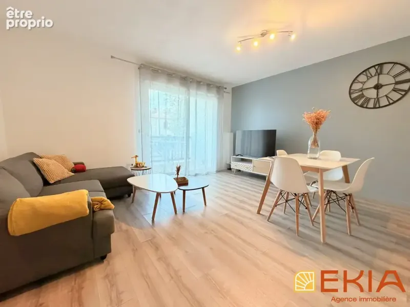 Photo Appartement à Saint-Martin-De-Seignanx au prix de 235 000€