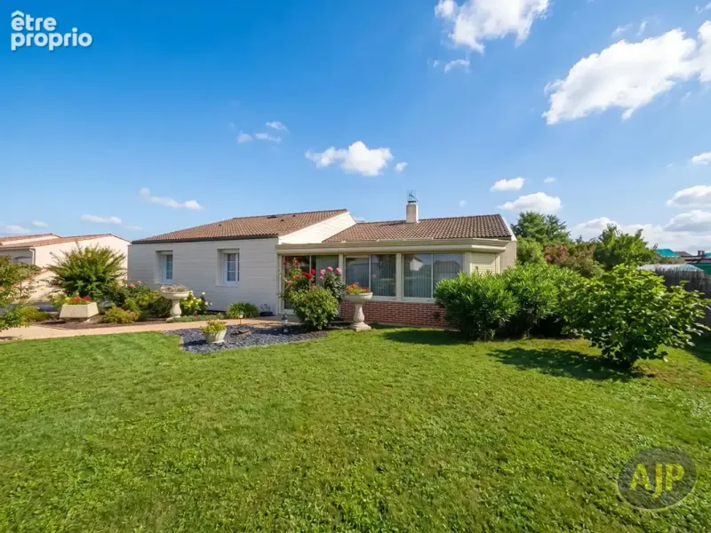 Photo Maison à Vieillevigne au prix de 305 000€