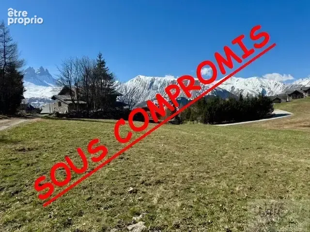 Photo Terrain à Albiez-Montrond au prix de 170 000€