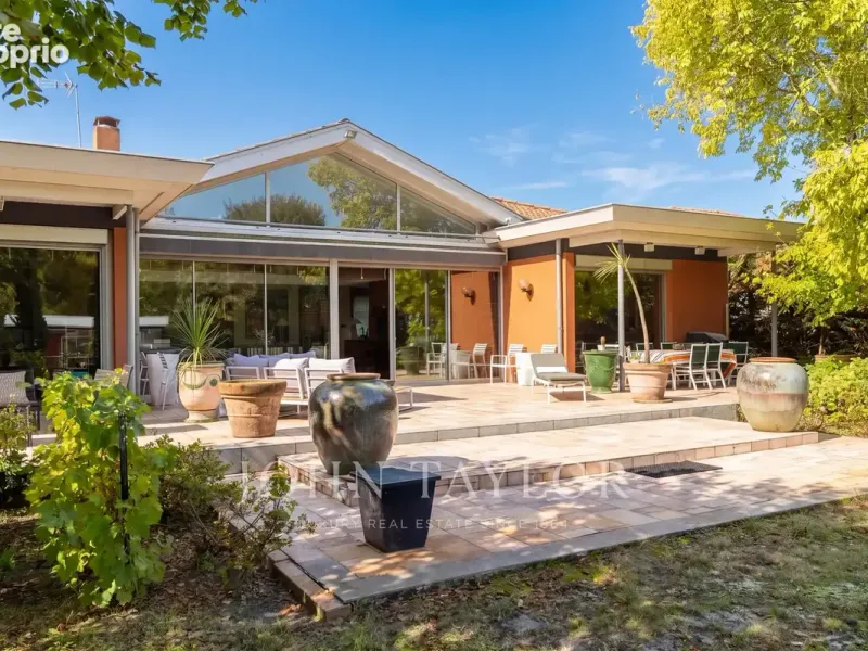 Photo Maison à Merignac au prix de 945 000€
