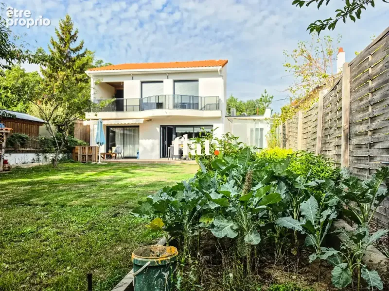 Photo Maison à Saint-Herblain au prix de 539 970€